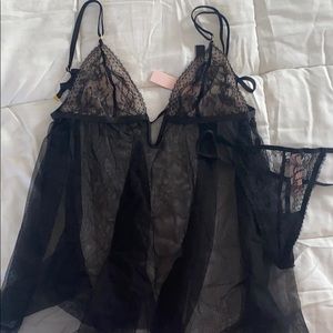 Victoria secret lingerie ! NEVER BEEN WORN